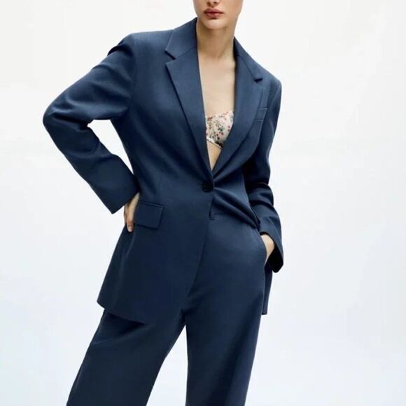 ZARA Limited Edition Pocket Blazer in Navy - Picture 1 of 6